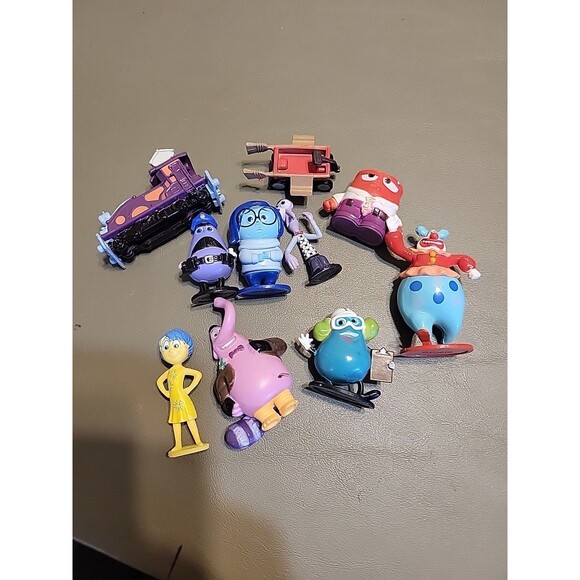 Mini Inside Out 2 Action Figure Toy Cartoon Movie Cake toppers - Picture 8 of 9